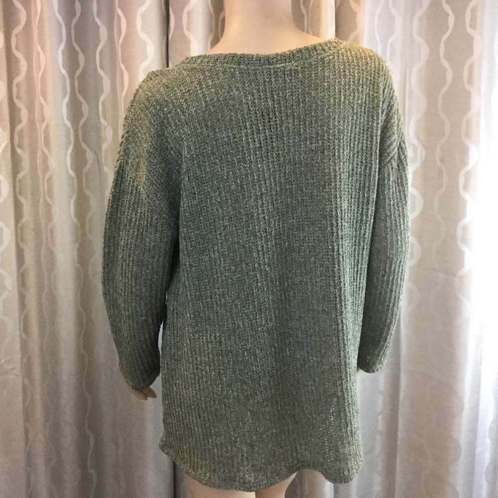 Pullover Knit Sweater - Picture 3 of 4